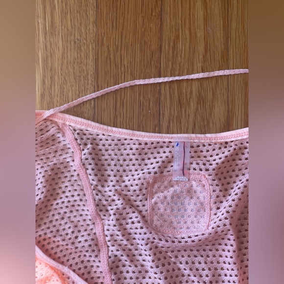 FP Movement NWOT Smooth Moves Mesh Layer Long Sleeve size Large - Picture 3 of 4